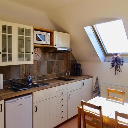 Farmstay Neuendorfkrug, Luetow Lutow Экстерьер фото