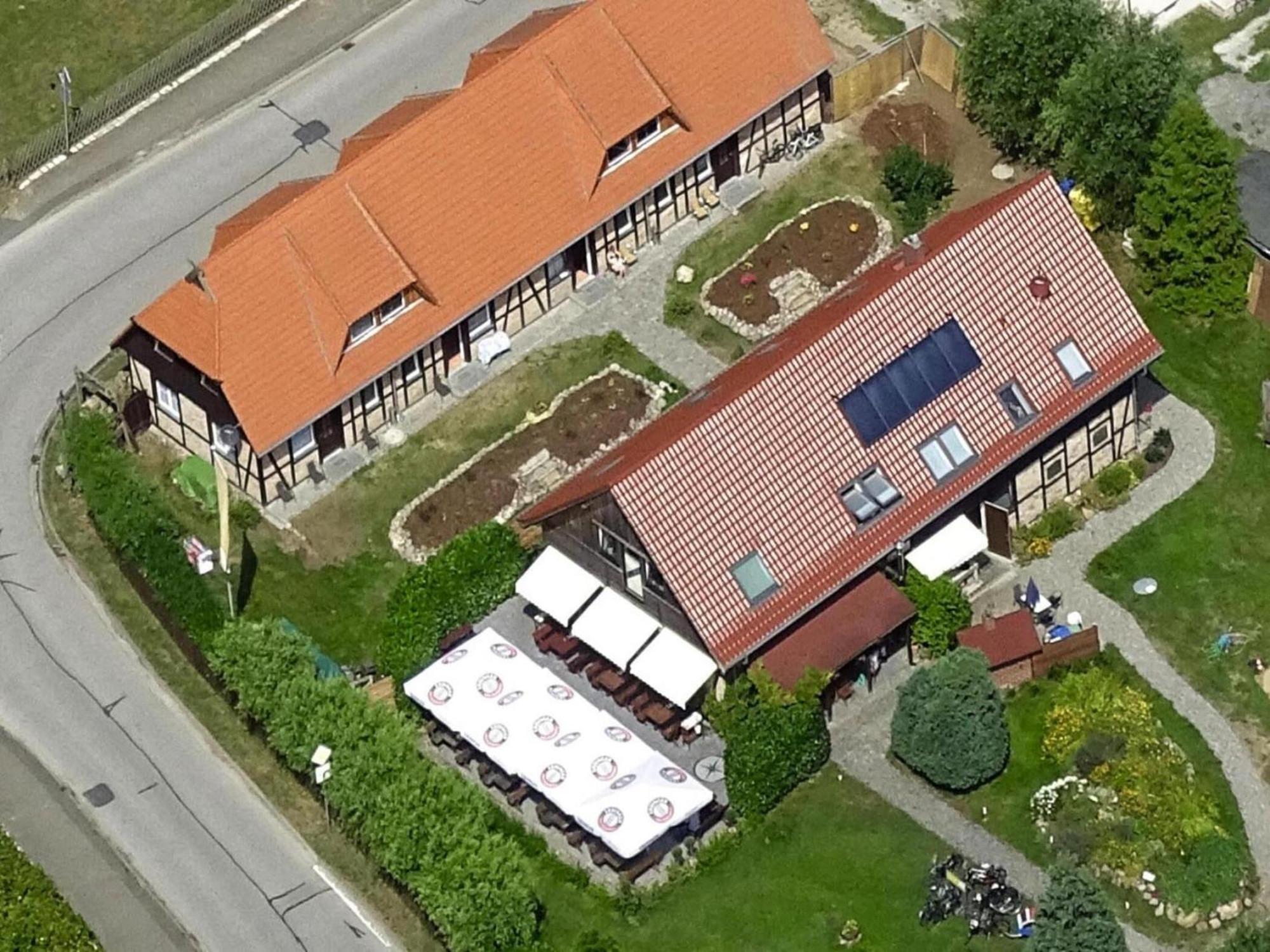 Farmstay Neuendorfkrug, Luetow Lutow Экстерьер фото